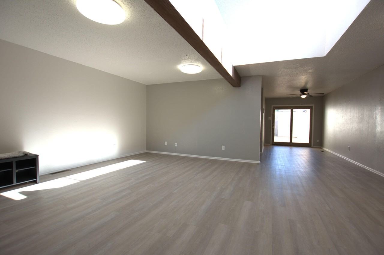 5024 27th St - Photo 4 of 21