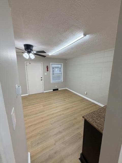528 Booker St #3 - Photo 5 of 17