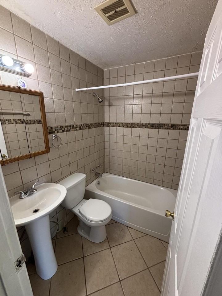 613 Anniston Dr - Photo 4 of 10