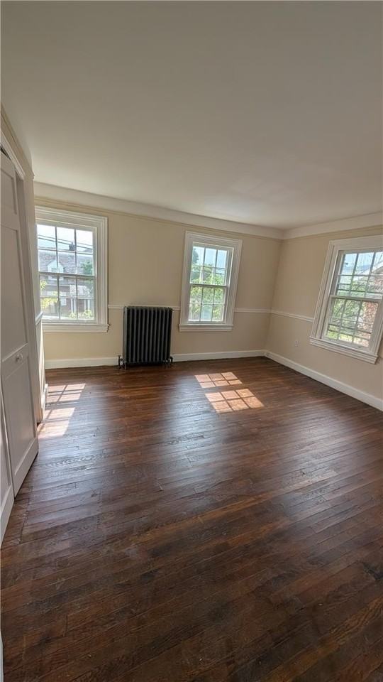 441 Linden St - Photo 6 of 14
