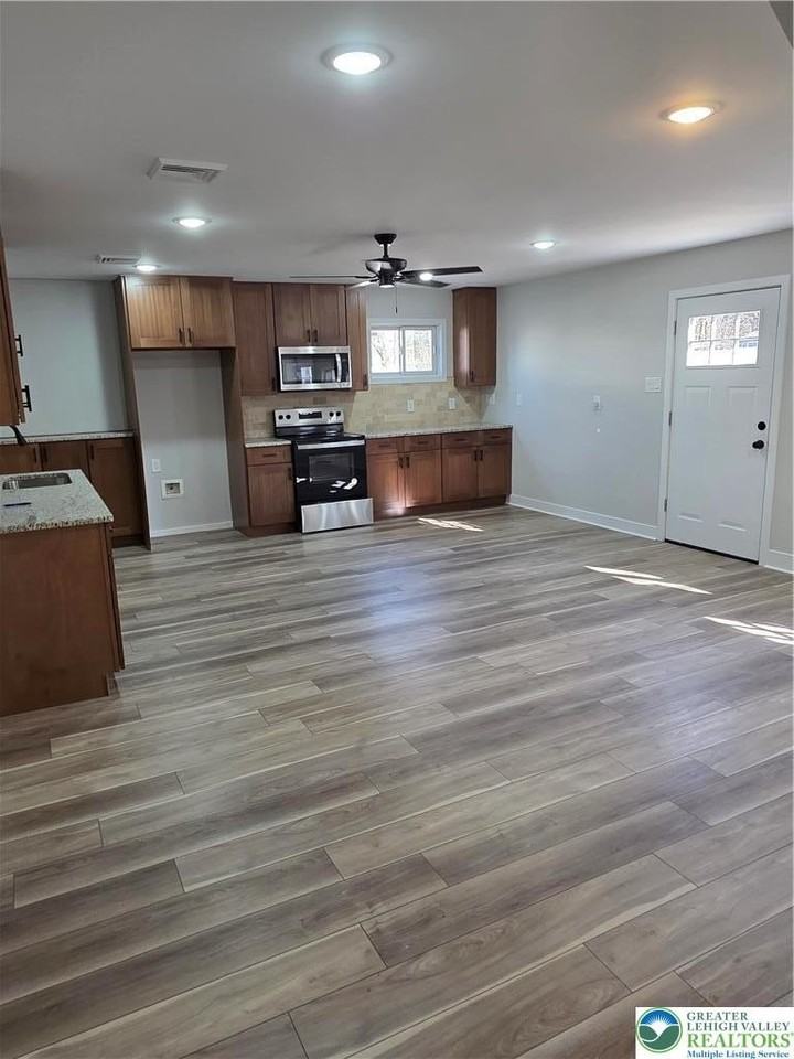 2268 Easton Rd - Photo 3 of 11