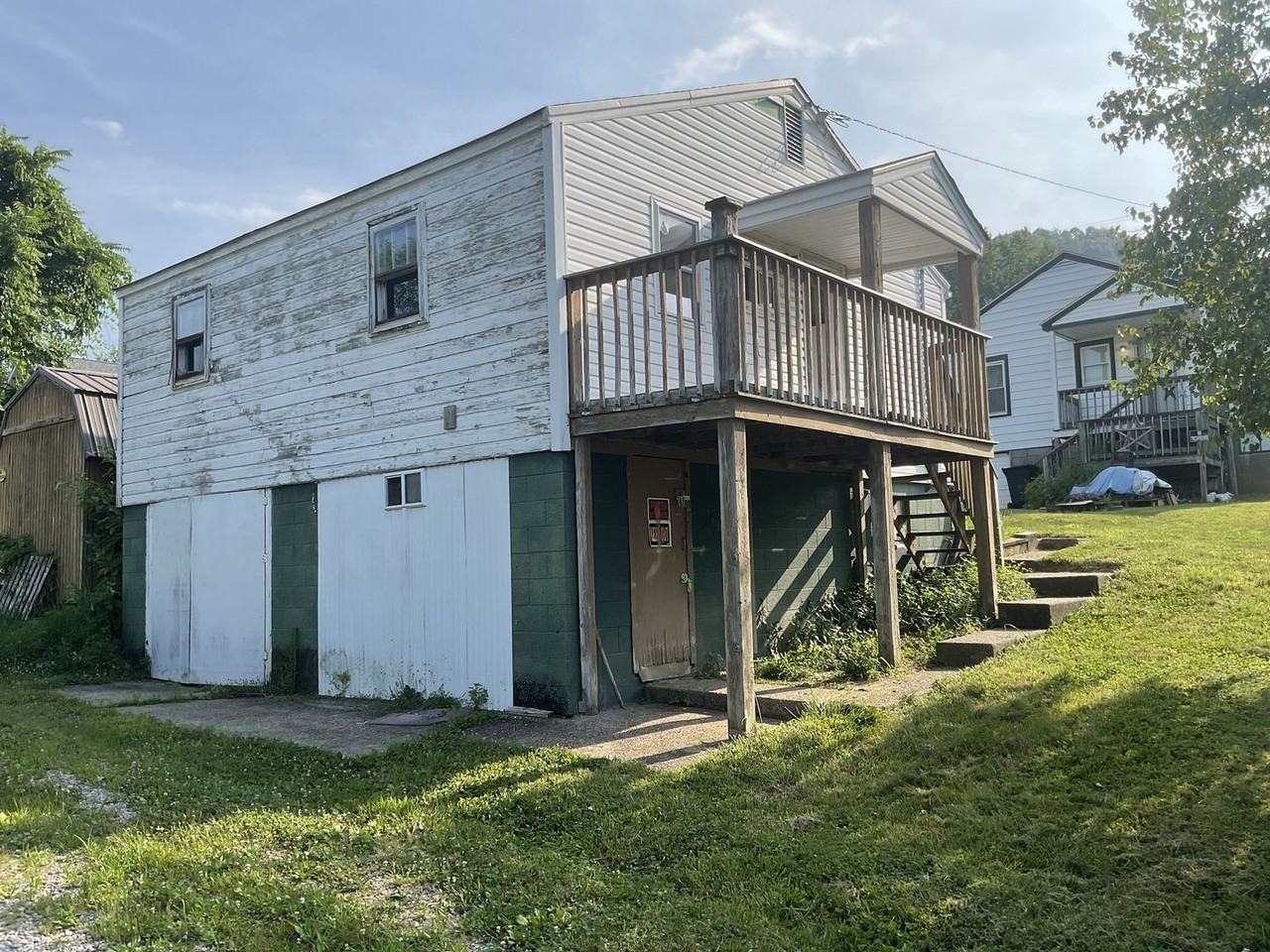 9 Poplar Ave Rear - Photo 2 of 12