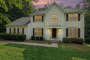 24 24 Crestwood Ln - Photo 1 of 1