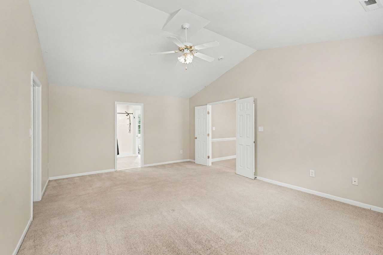 24 Crestwood Ln - Photo 6 of 44