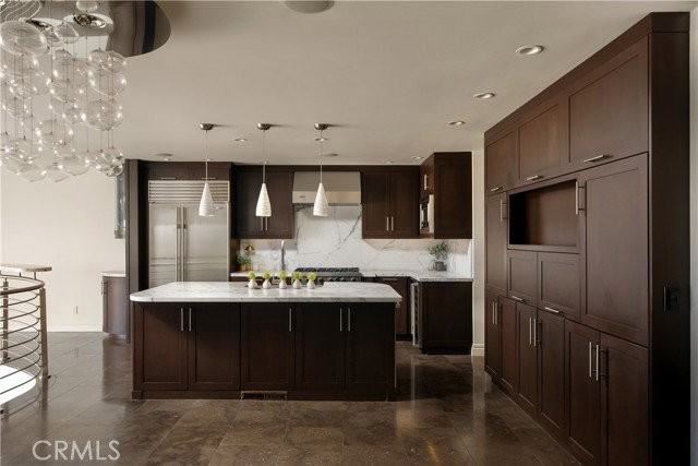 315 Carnation Ave - Photo 5 of 7