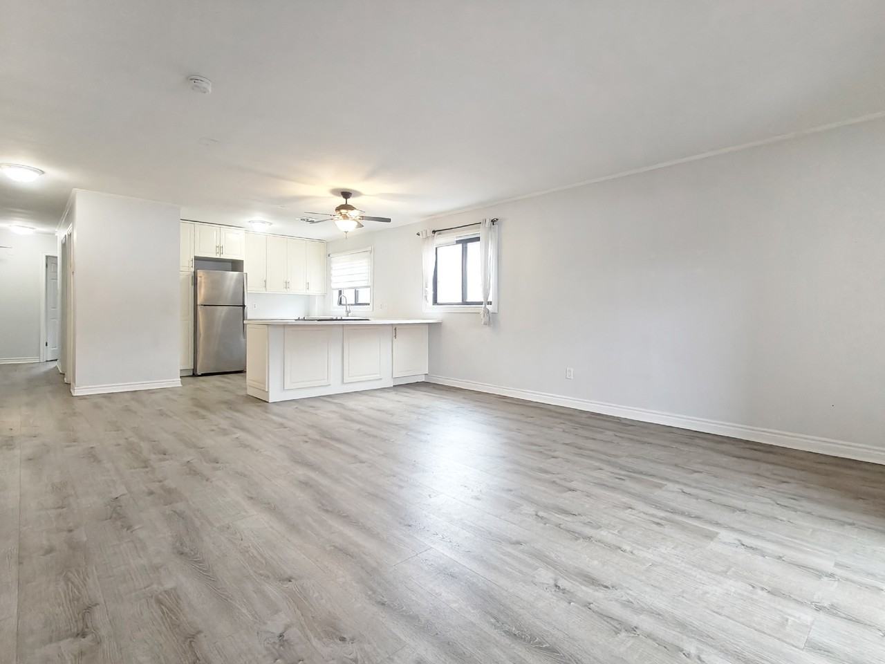 46 Penetang Street #3 - Photo 3 of 10