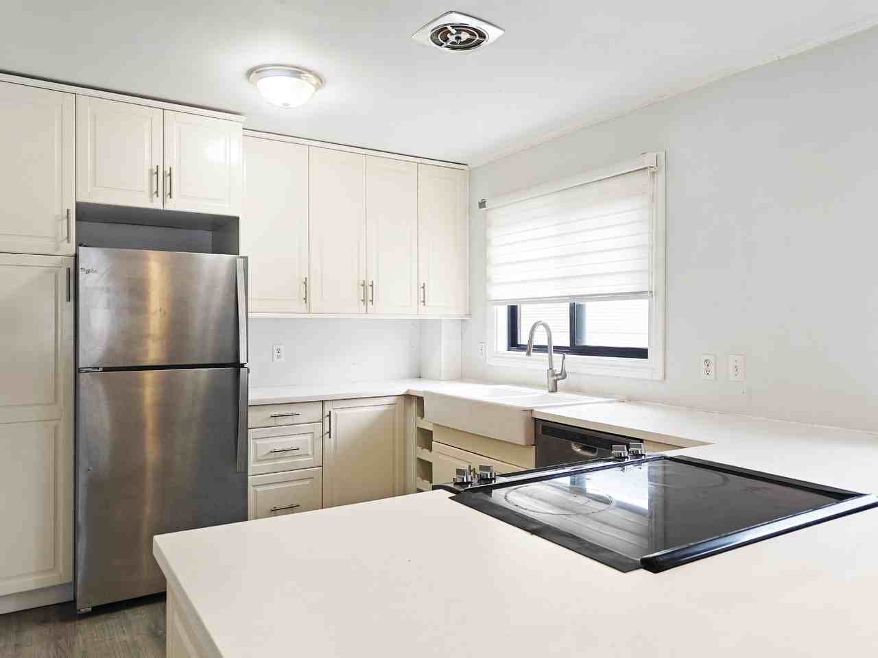 46 Penetang Street #3 - Photo 4 of 10