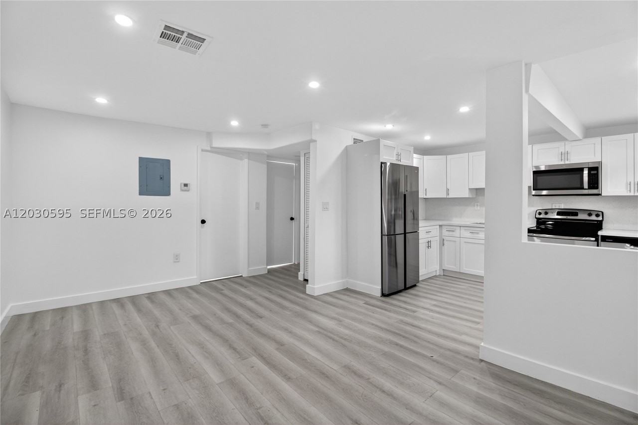 428 Nw 97th St #0 - Photo 2 of 16