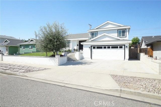 925 Gehrig Ave - Photo 2 of 4