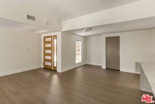 22427 De Kalb Dr - Photo 4 of 7