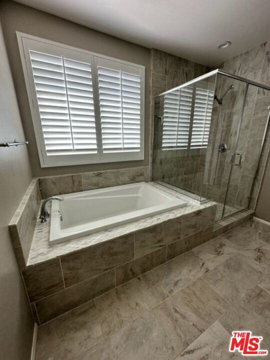 17032 Cantlay St - Photo 7 of 8