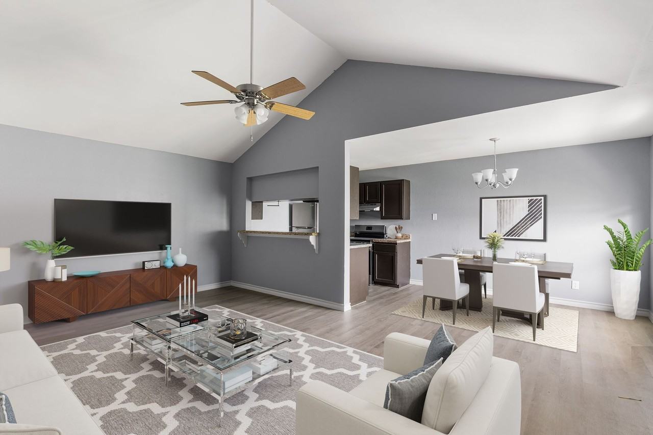 Beverly Condominiums - Photo 3 of 6