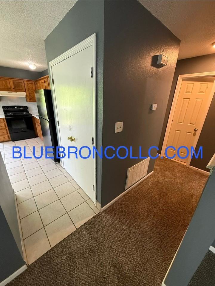 206 Sky Vue Dr #C - Photo 3 of 7