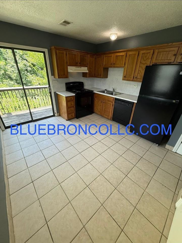206 Sky Vue Dr #C - Photo 4 of 7