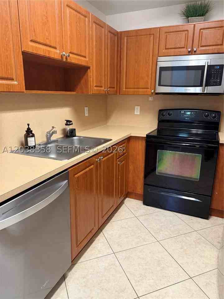 2321 Mariner Ct #2810 - Photo 2 of 12