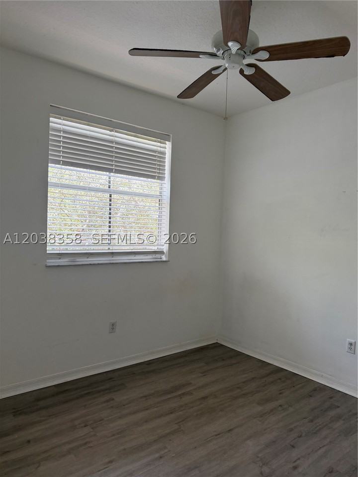 2321 Mariner Ct #2810 - Photo 7 of 12