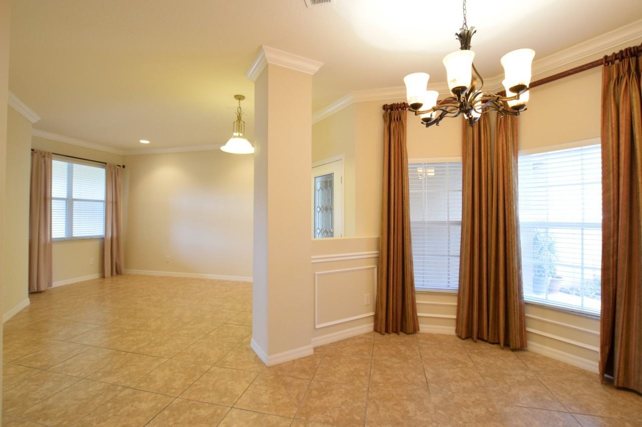 1224 Travertine Ter - Photo 4 of 20