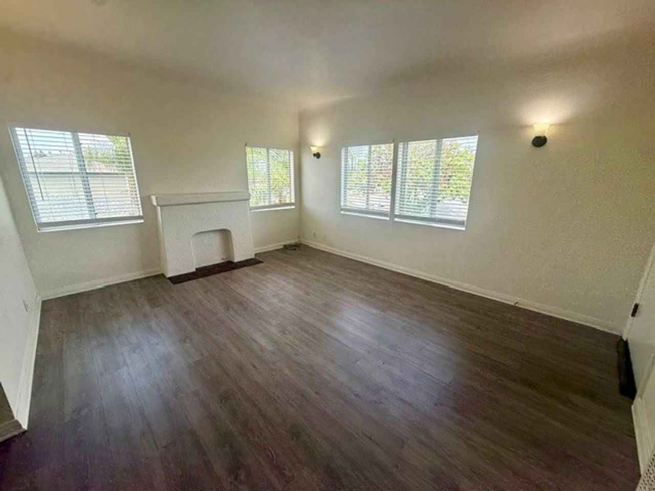 1059 Mira Mar Ave. - Photo 2 of 12