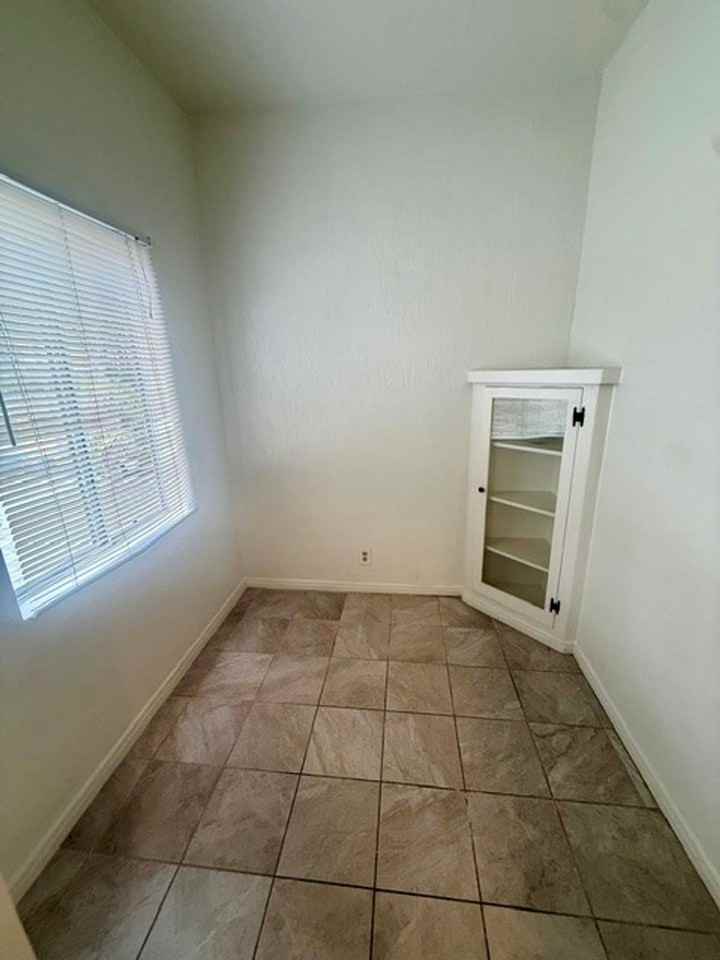 1059 Mira Mar Ave. - Photo 4 of 12