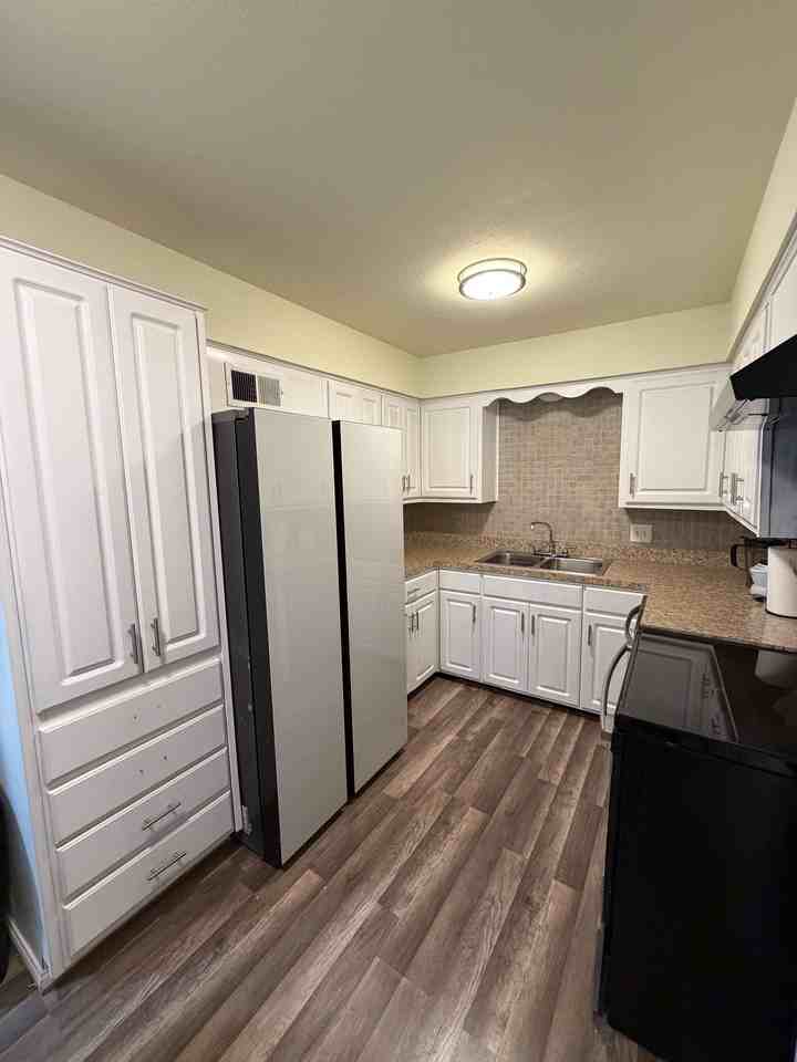 Elam Heights Dr - Photo 3 of 6