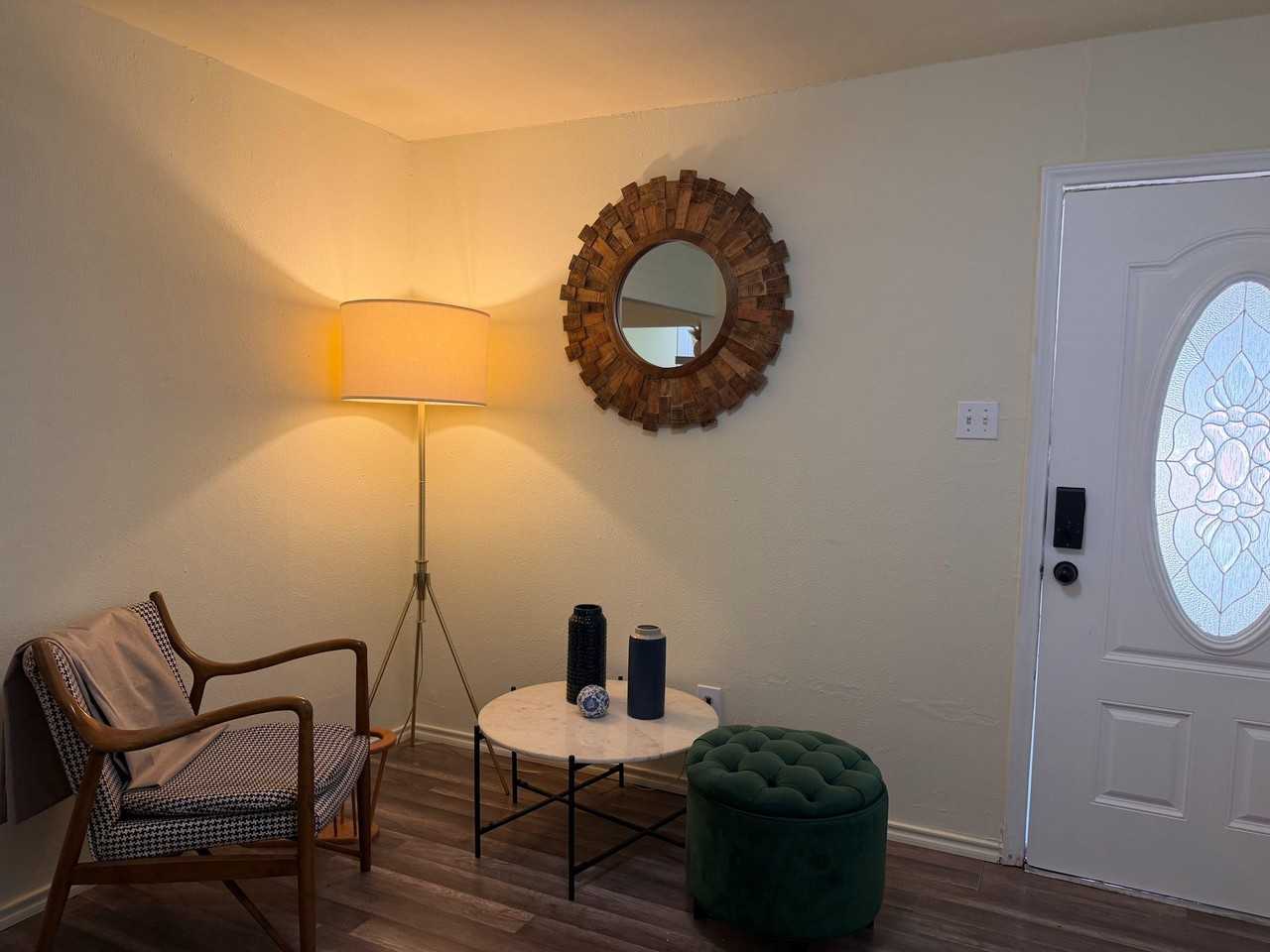 Elam Heights Dr - Photo 4 of 6