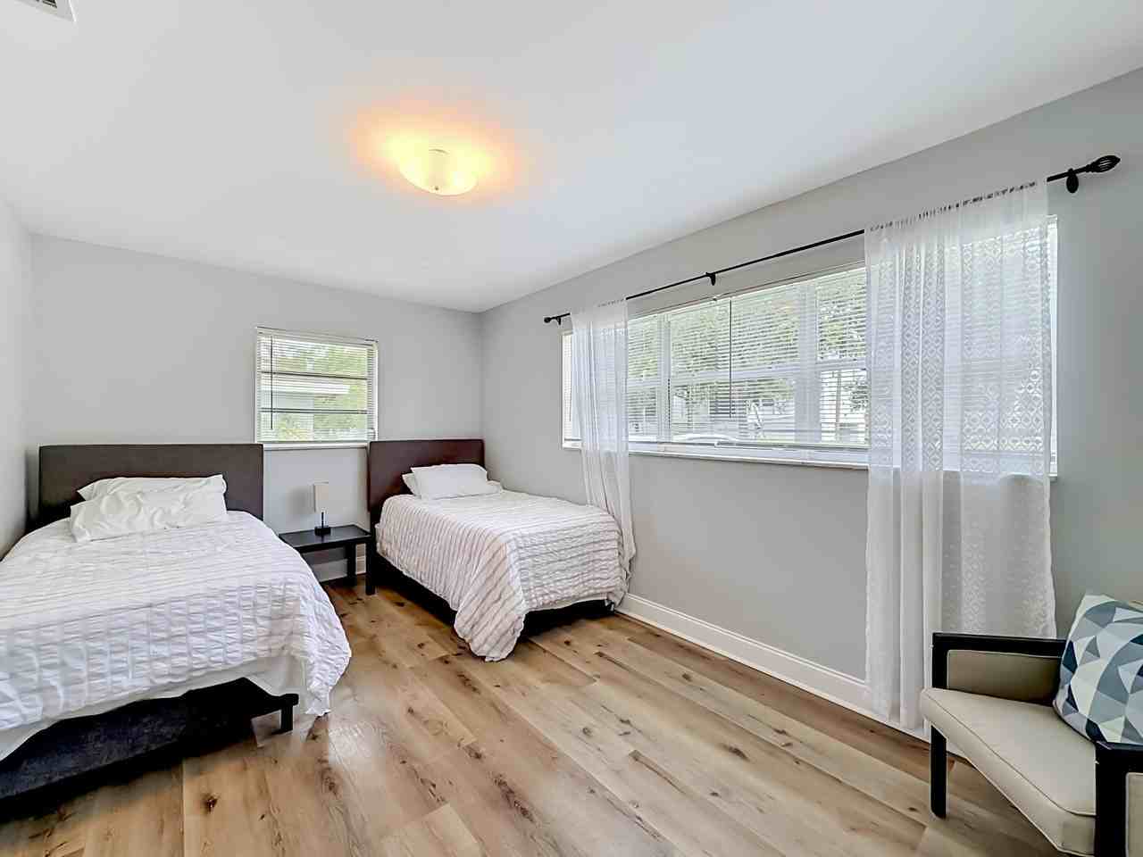 Nw 16th St - Photo 7 of 20