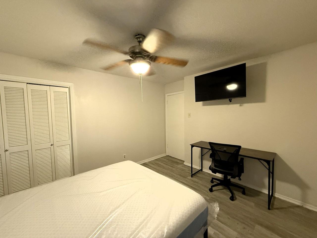 Brockbank Dr - Photo 5 of 12
