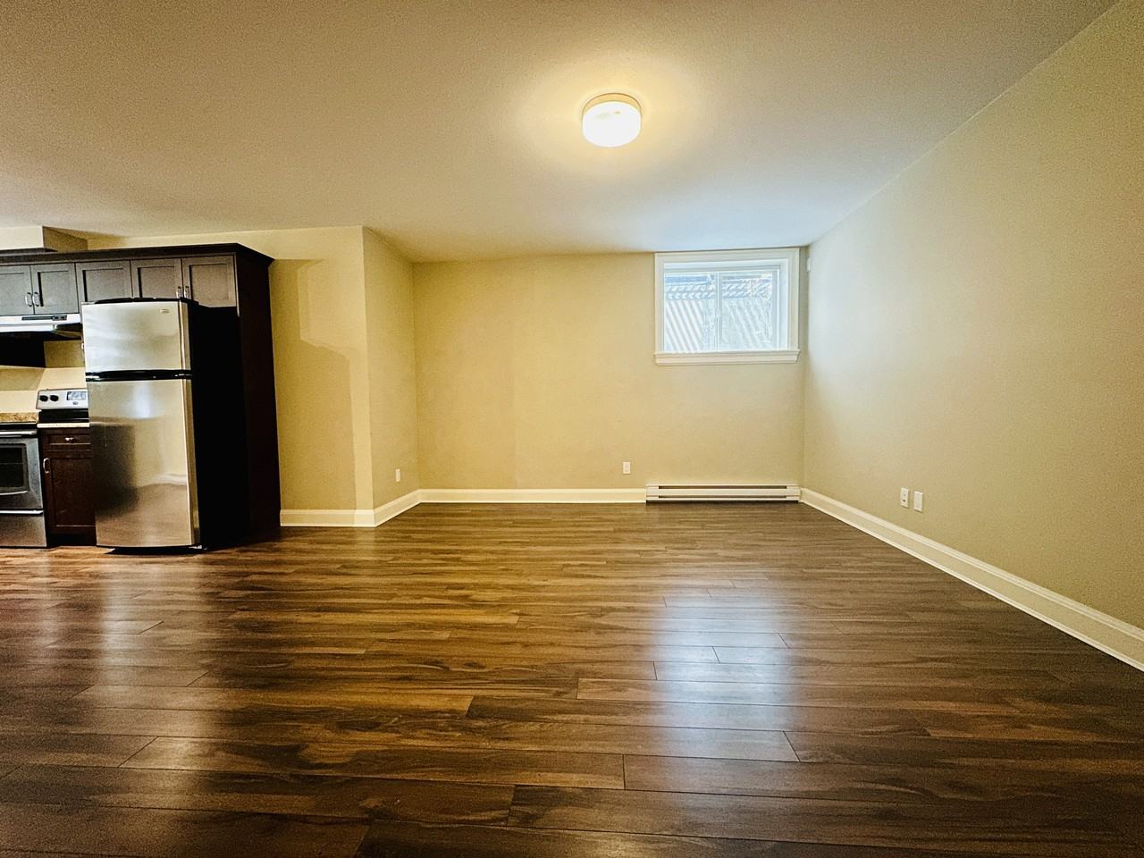 2895 Edgemont Boulevard - Photo 5 of 17