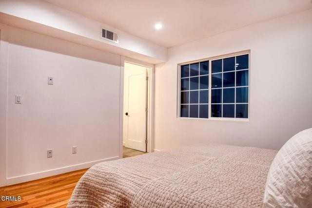 2333 1/2 Langdale Ave - Photo 2 of 8