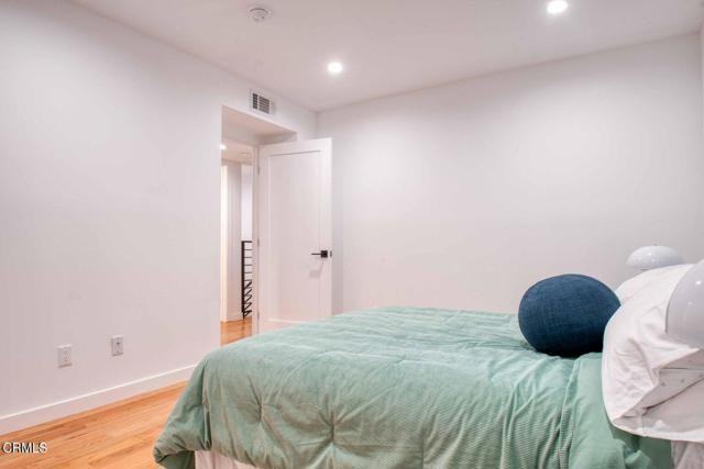 2333 1/2 Langdale Ave - Photo 5 of 8