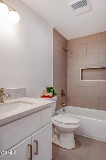2333 1/2 Langdale Ave - Photo 6 of 8