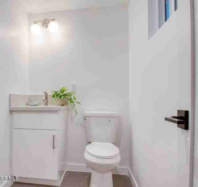2333 1/2 Langdale Ave - Photo 7 of 8