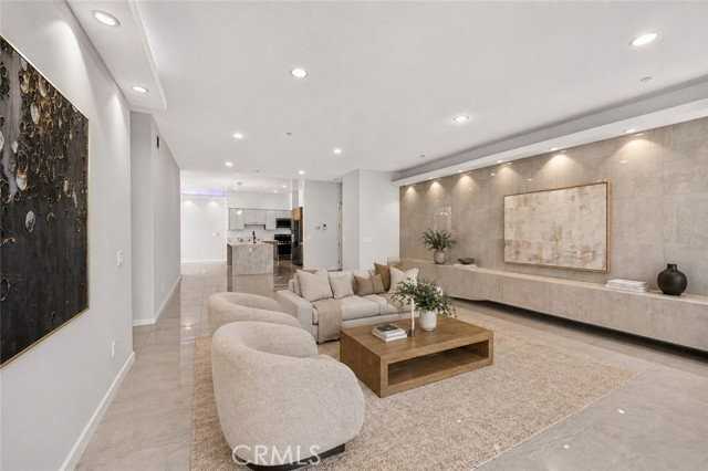 401 N Serrano Ave #PH3 - Photo 7 of 8