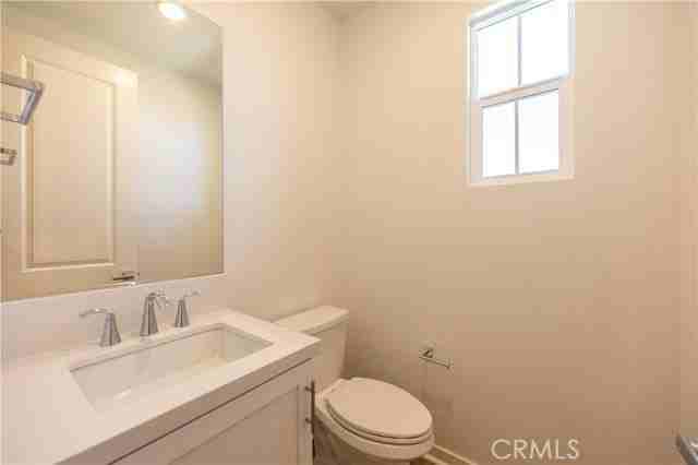 22007 Florence Cir - Photo 3 of 8