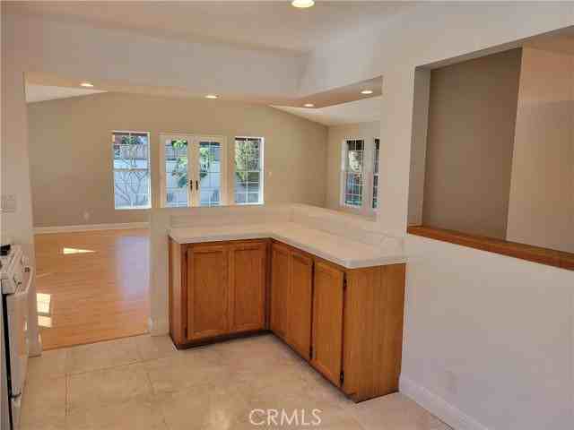 1923 Shipway Ave - Photo 6 of 7