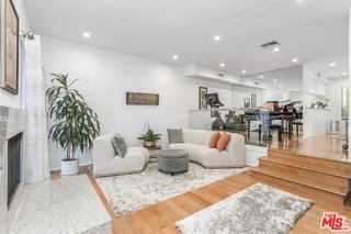 802 Washington Ave - Photo 4 of 8
