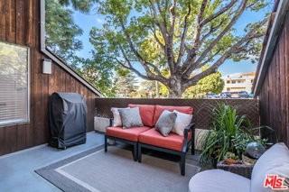 802 Washington Ave - Photo 5 of 8