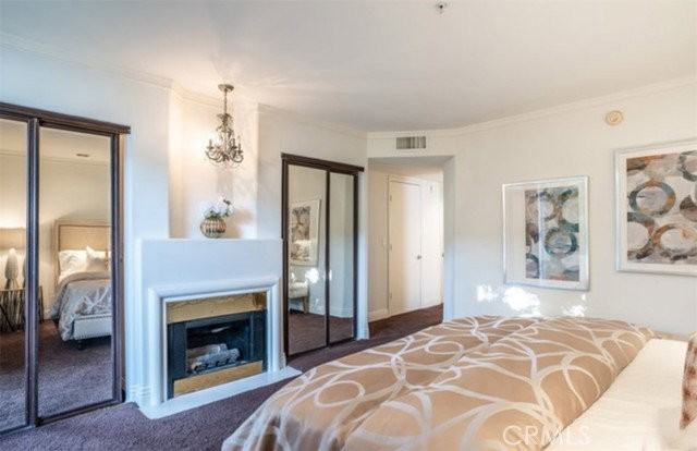 1819 Holmby Ave #204 - Photo 2 of 8