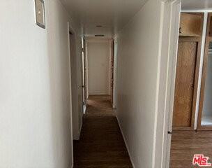 366 E Hillsdale St - Photo 6 of 8