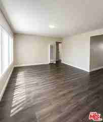 1512 W 103rd St - Photo 3 of 8