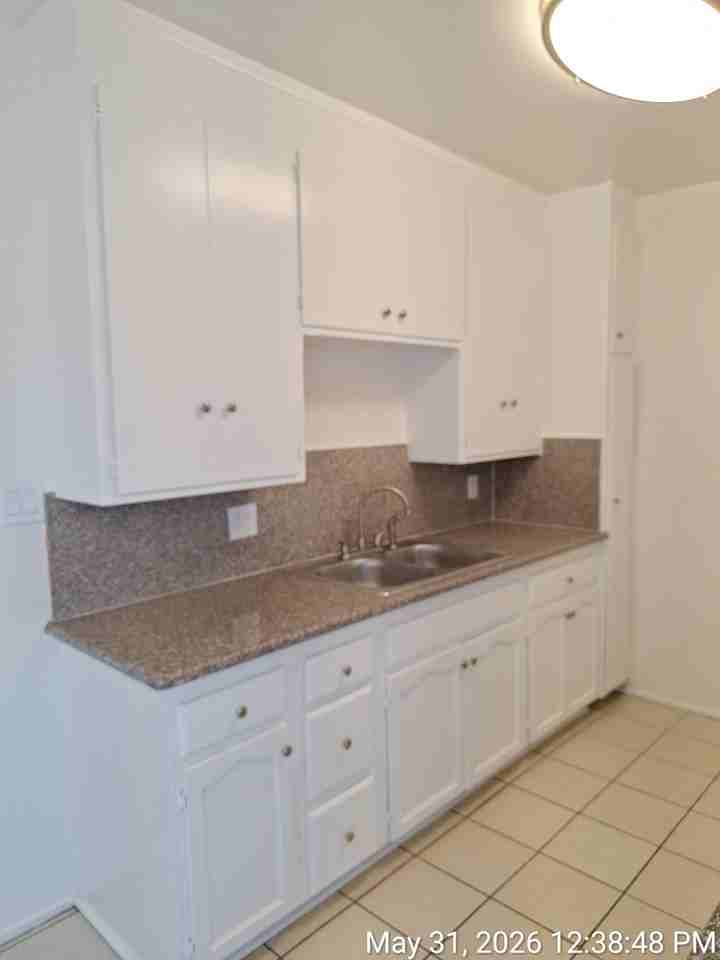 532 West Olive Street #17 - Photo 7 of 12