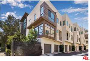 featured image of 2111 N Cahuenga Blvd #4