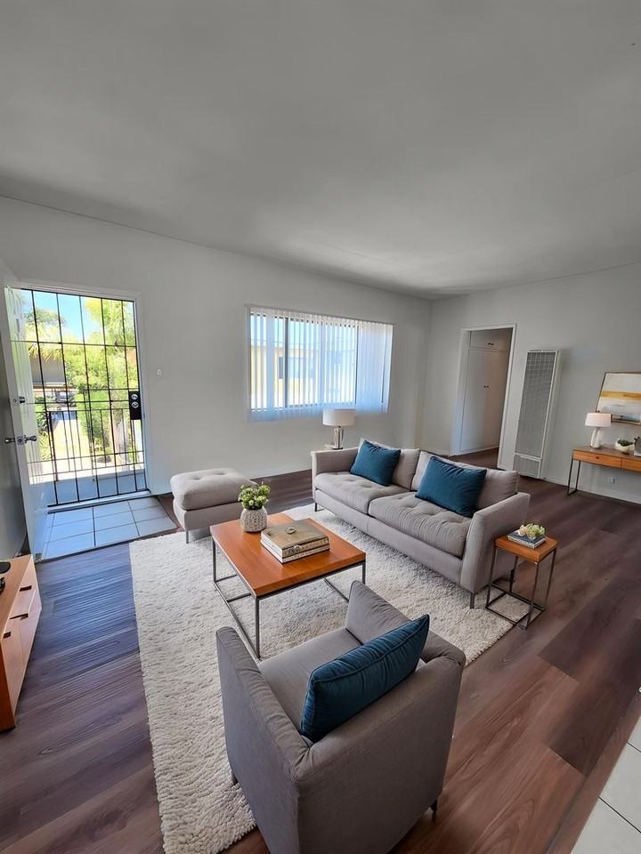 532 West Olive Street #17 - Photo 3 of 12