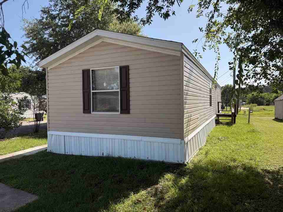 214 Marie St - Photo 2 of 17