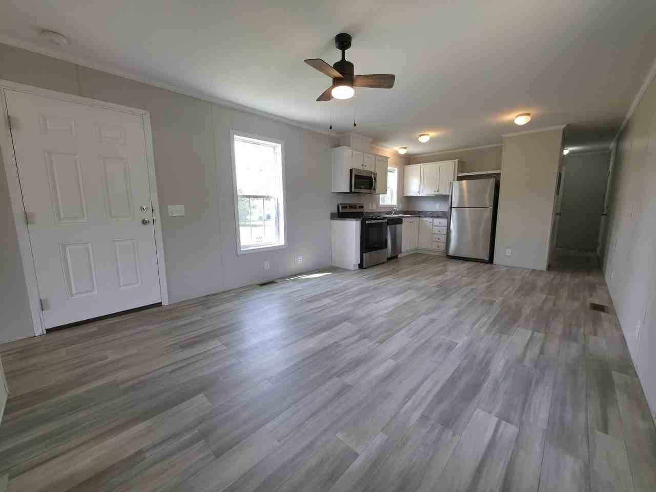 1324 W Harbour Blvd #157 - Photo 7 of 27