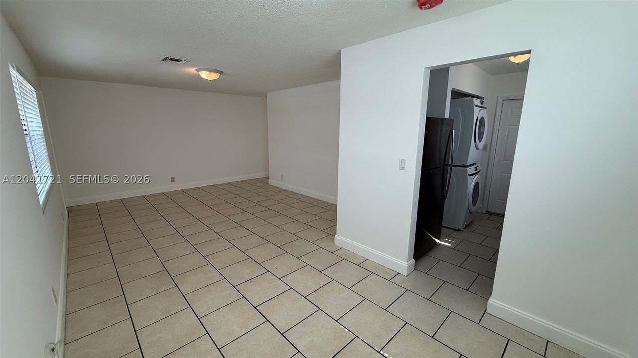 6421 Nw 20th Ct #6421 - Photo 7 of 17