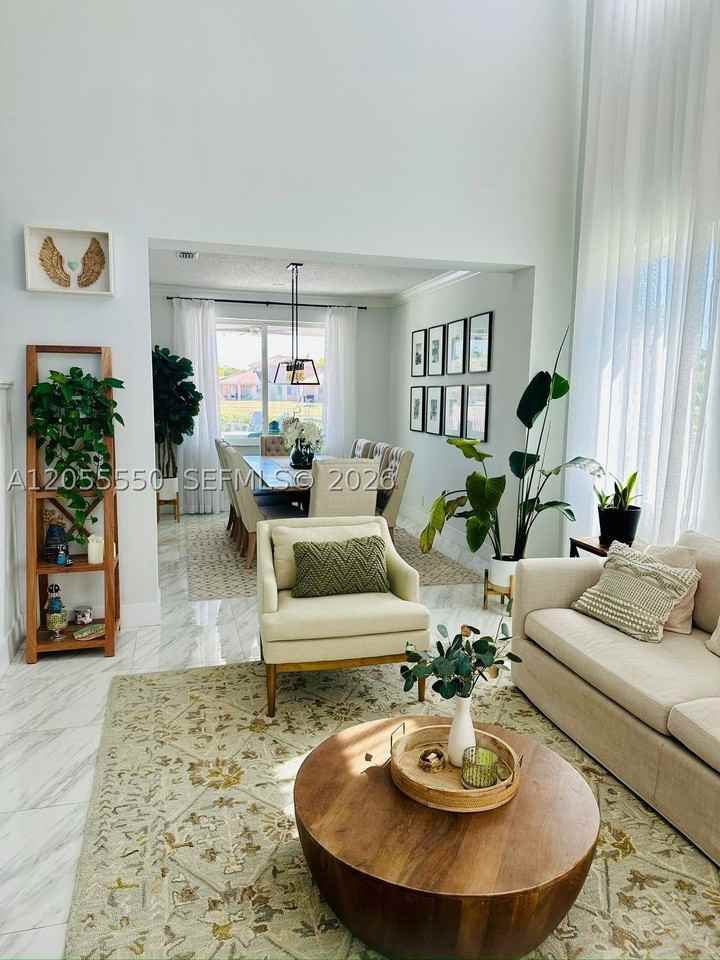 1652 Orchid Bnd - Photo 3 of 47