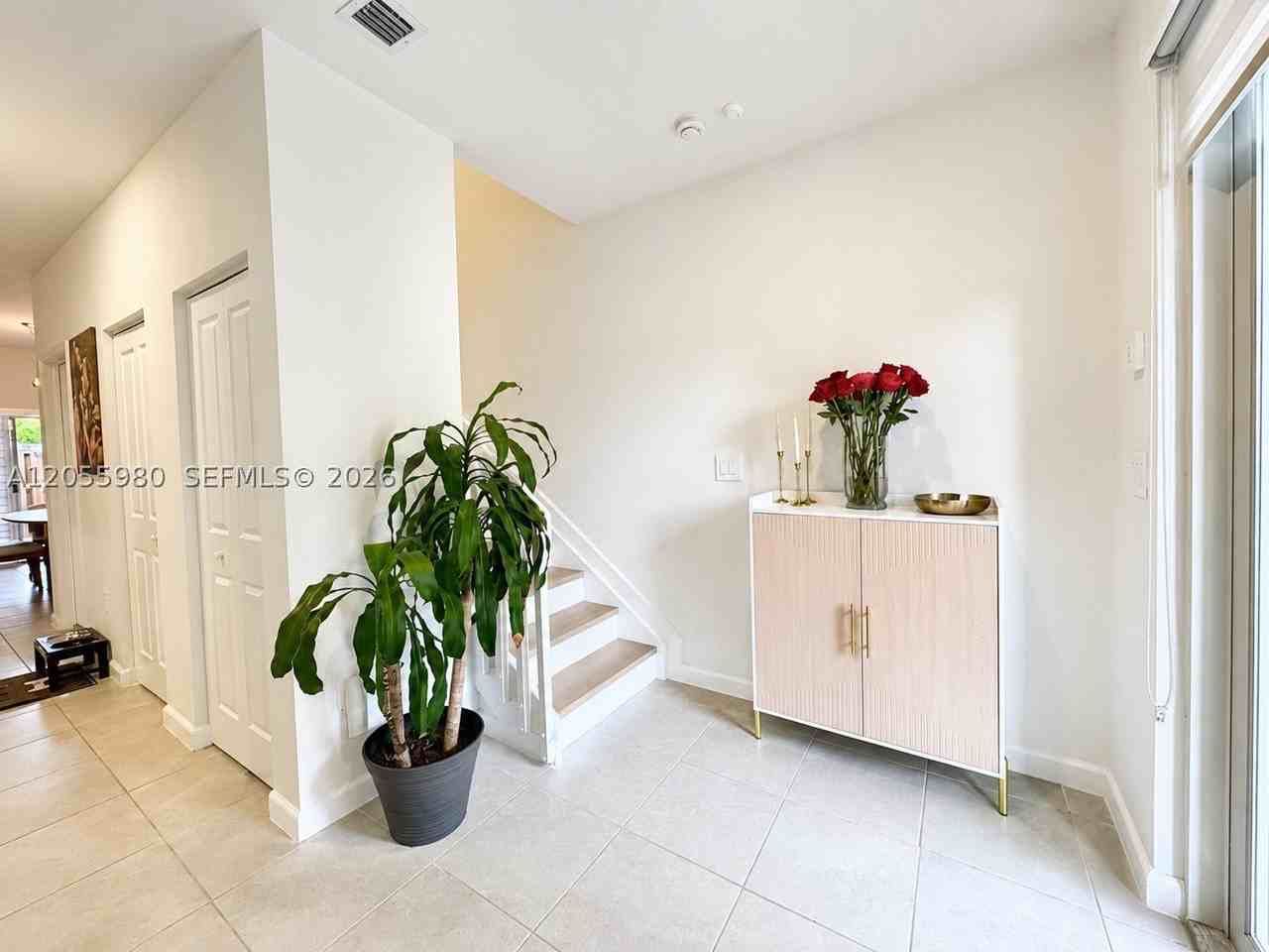 26437 Sw 149th Ave - Photo 4 of 12