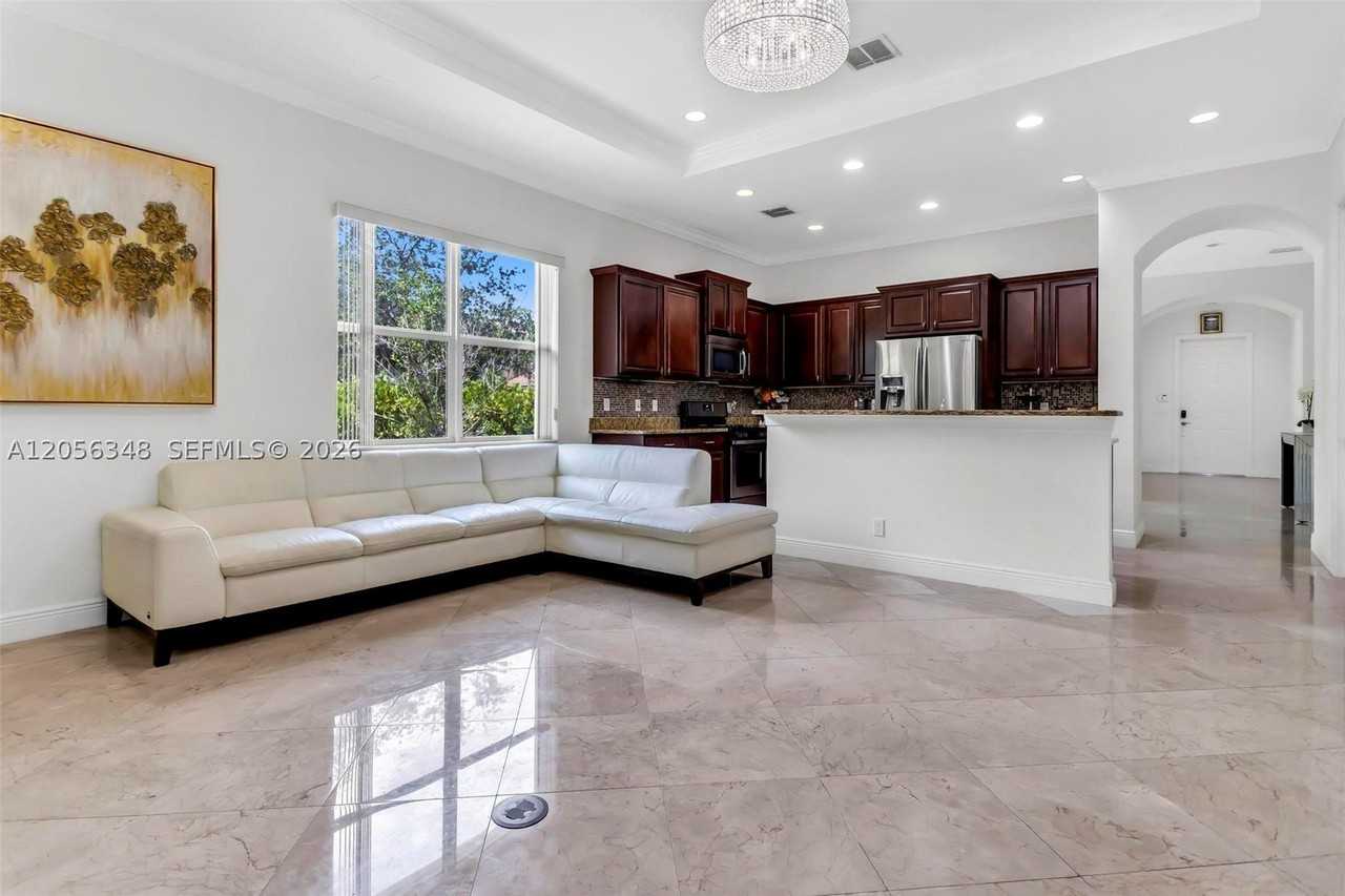 8361 Nw 120th Way - Photo 5 of 29