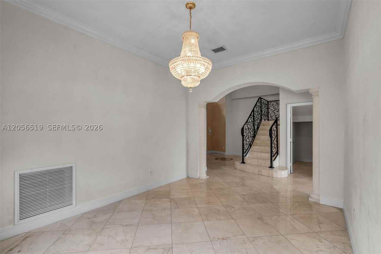 18031 Nw 87th Ct #0 - Photo 3 of 50